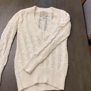 Old Navy white/ cream knit sweater